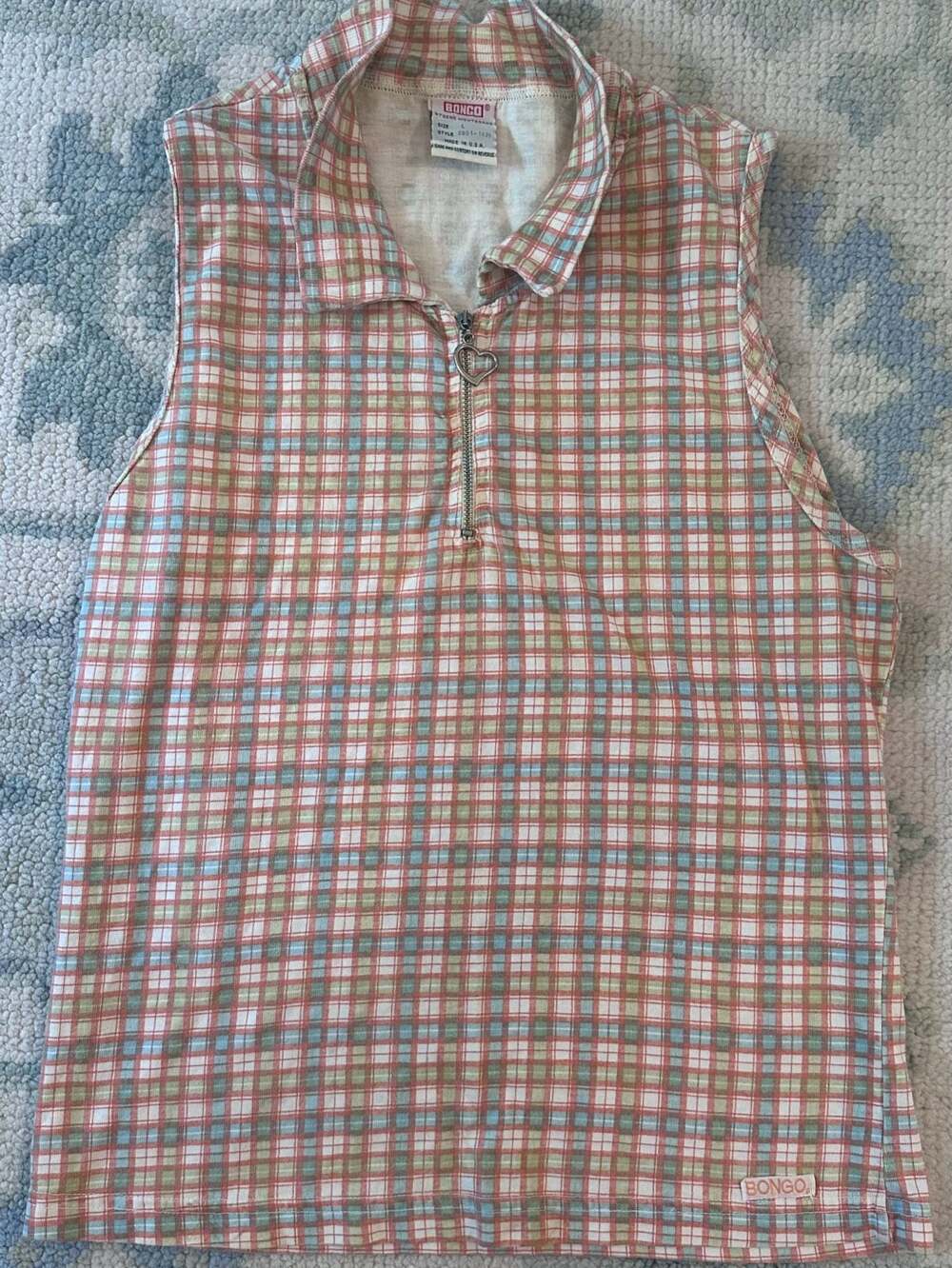 Vintage 1980s Bongo by Gene Montesano Sleeveless 1/4 Zip Top Heart Zipper Pull